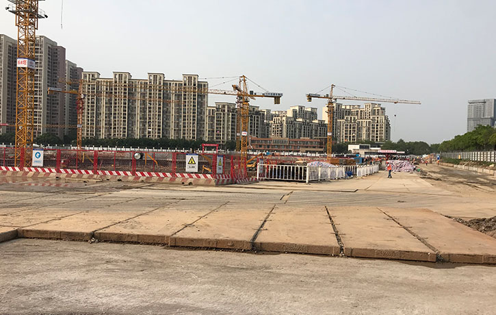 铺设场景